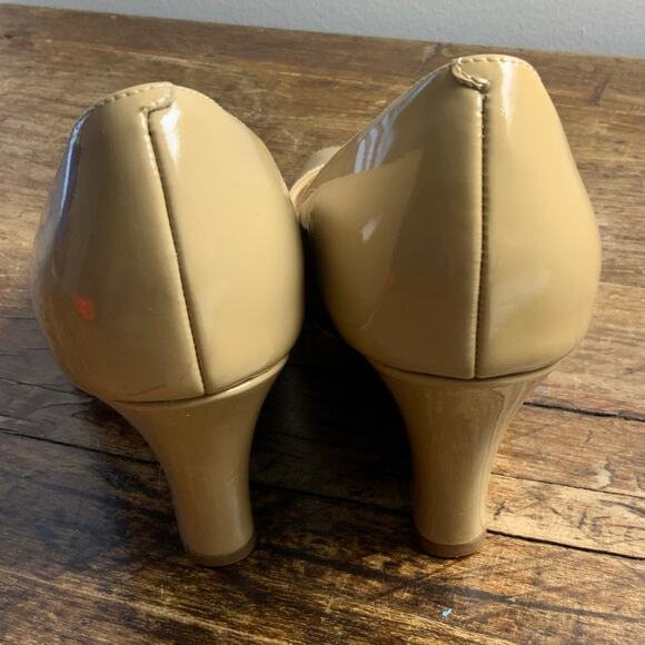 Cole Haan Wedge Heel open toe beige pumps size 6.5 - Picture 4 of 7